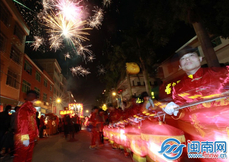 Ȫ�ݰΰΟ��F������ӳ�M��������ζ